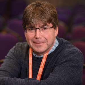 Chris Mayhew Headshot