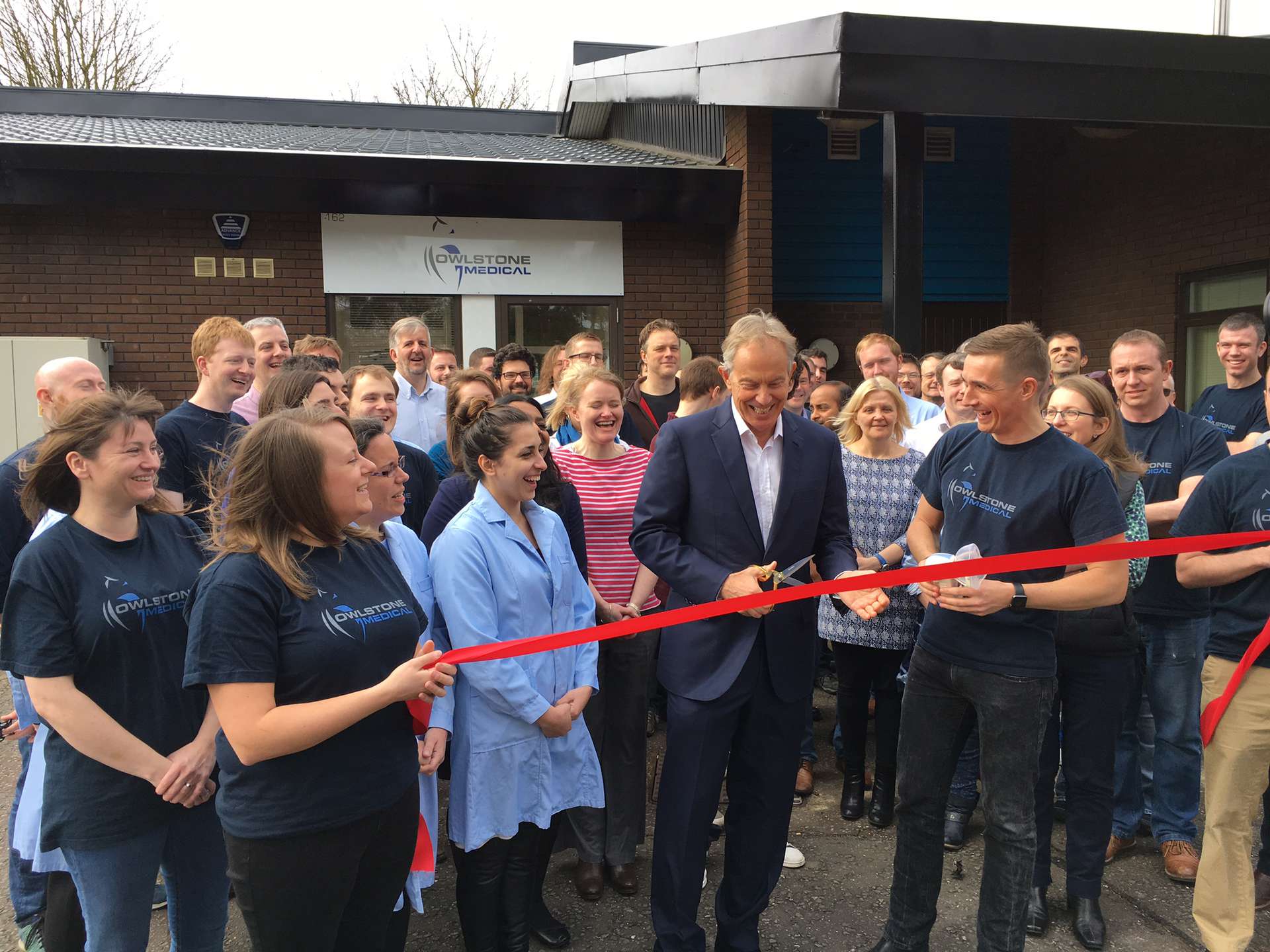 Tony Blair opens Breath Biopsy lab