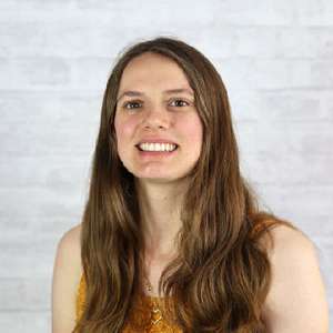 Elen Shaw Headshot