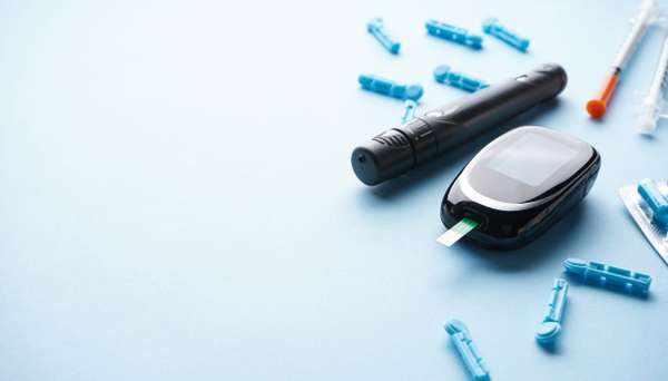 Insulin monitoring device 